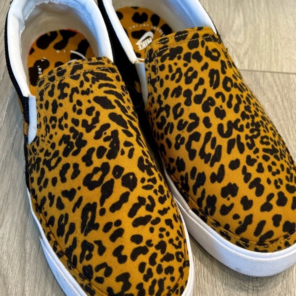 Nike Kids Black and Gold Leopard Sneakers
